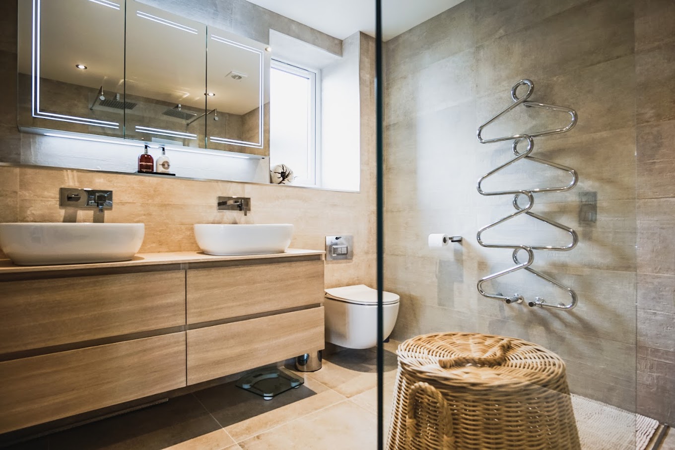 Tiler Swift · Photos 5