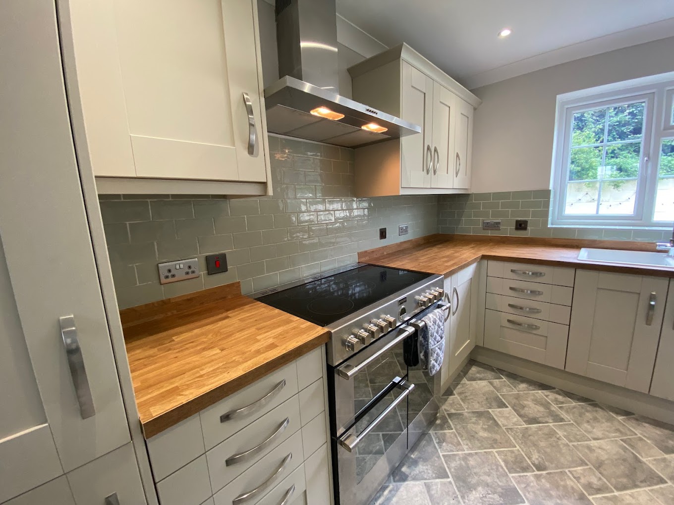 Tiler Swift · Photos 2